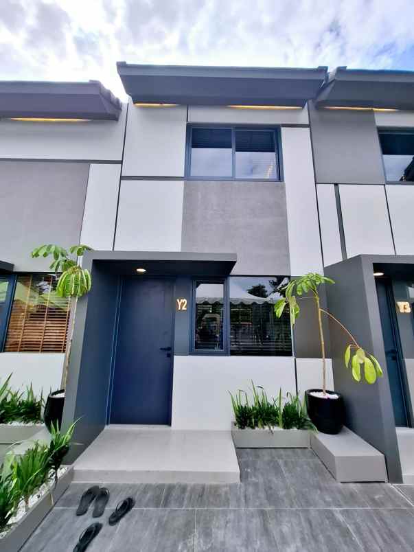 dijual rumah jl metro tanjung bunga