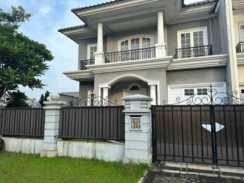 dijual rumah jl mozart boulevard