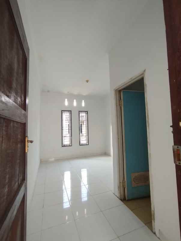 dijual rumah jl naga sakti