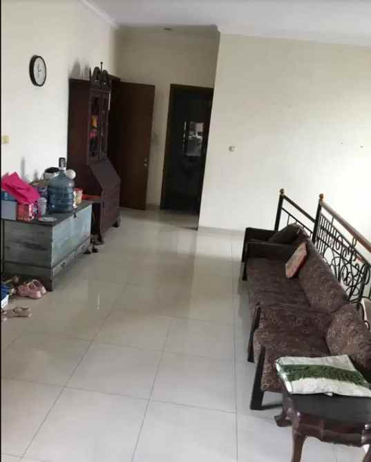 dijual rumah jl persahabatan