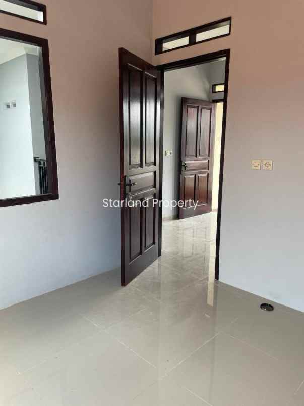 dijual rumah jl pinang