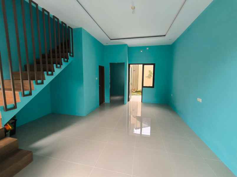 dijual rumah jl puncak cikunir