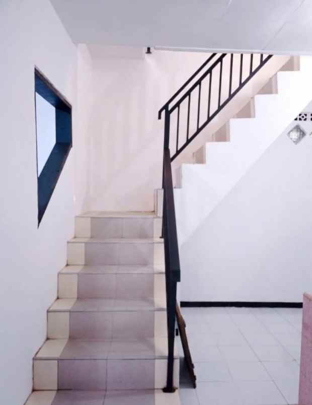 dijual rumah jl rancabolang margahayu