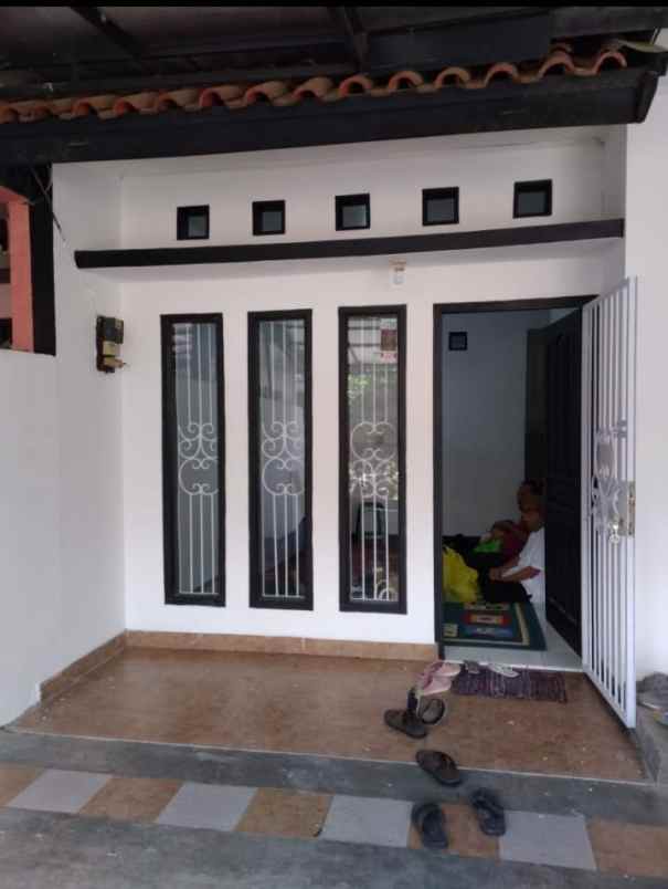 dijual rumah jl rancabolang margahayu