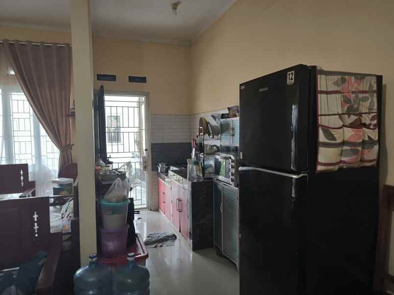 dijual rumah jl raya ciracas jakarta timur
