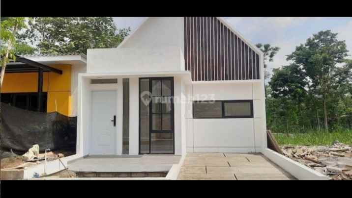 dijual rumah jl raya klampok singosari