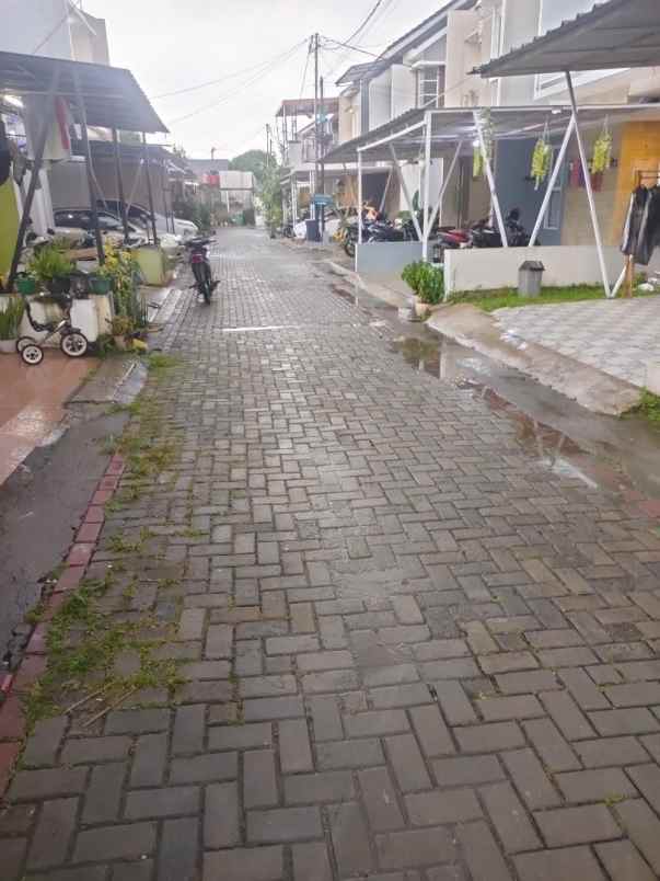 dijual rumah jl roda pembangunan