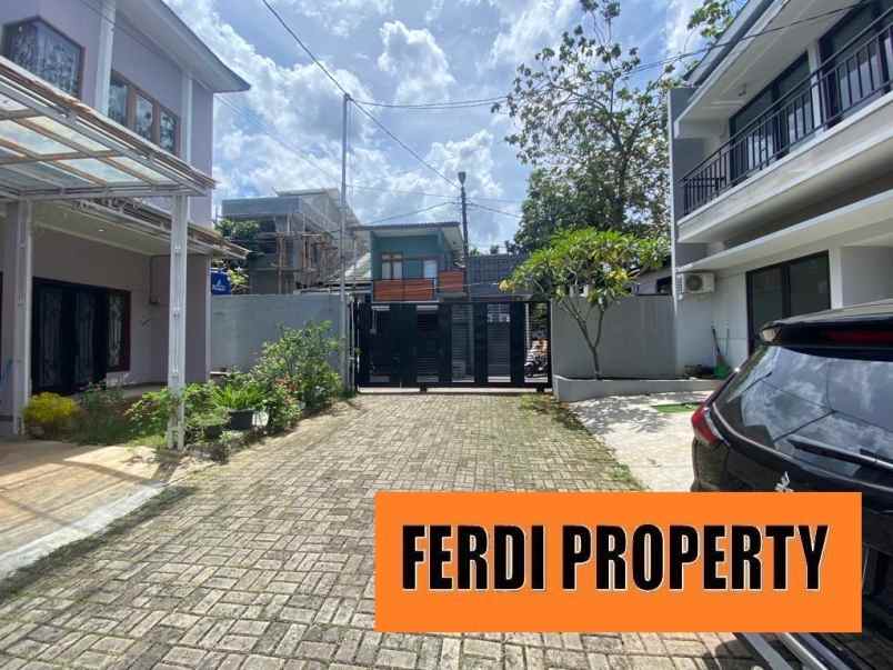 dijual rumah jl saleh