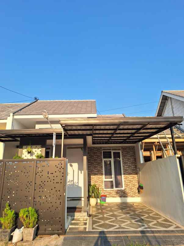 dijual rumah jl sam ratulangi klitik