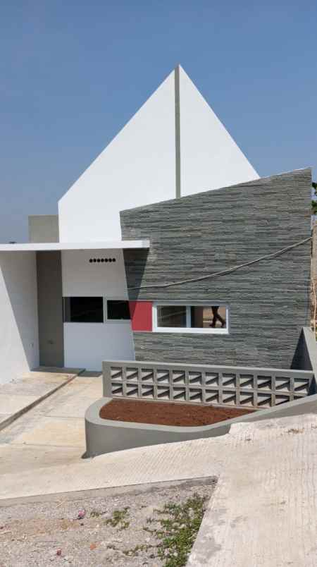 dijual rumah jl sasak batu no atas