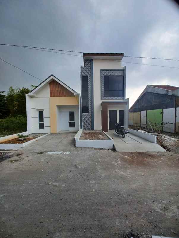 dijual rumah jl selang nangka wanasari