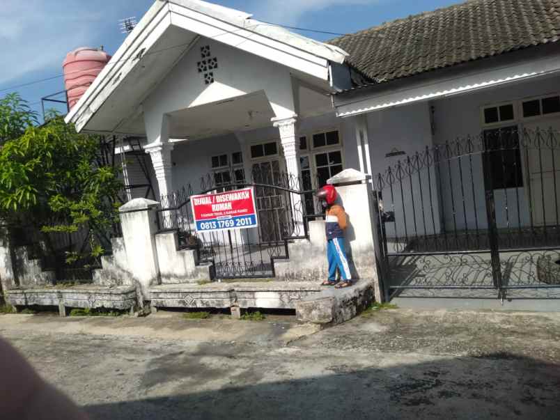 dijual rumah jl soekarno hatta perum