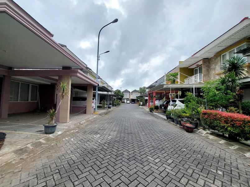 dijual rumah jl sugriwo mangliawan