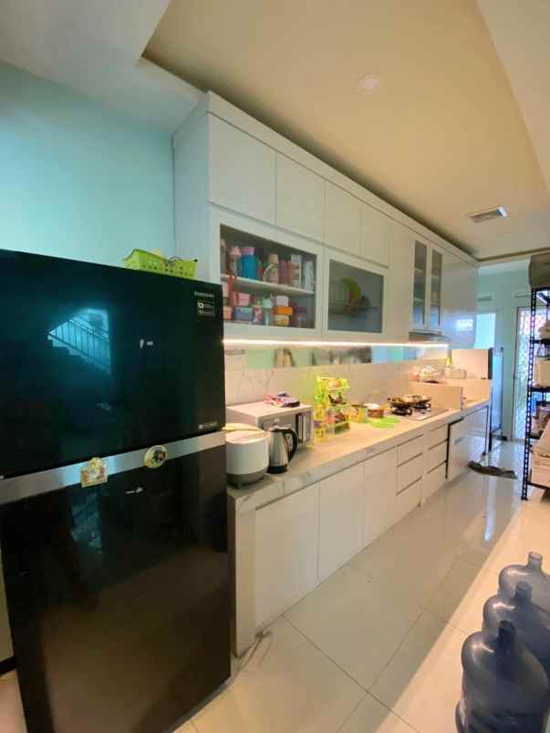 dijual rumah jl sugriwo mangliawan