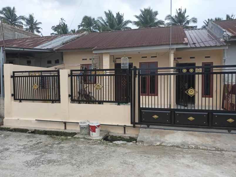 dijual rumah jl suka karya