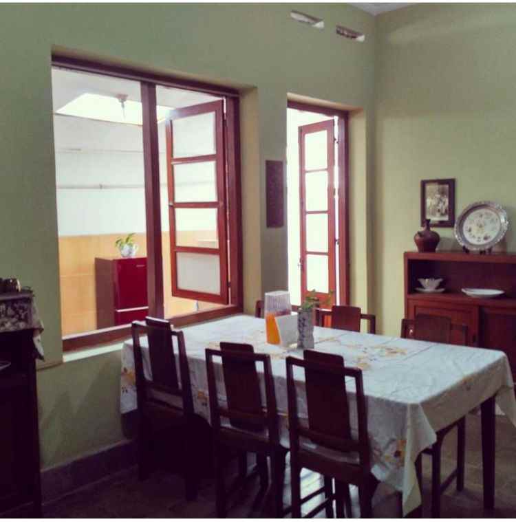 dijual rumah jl surokarsan