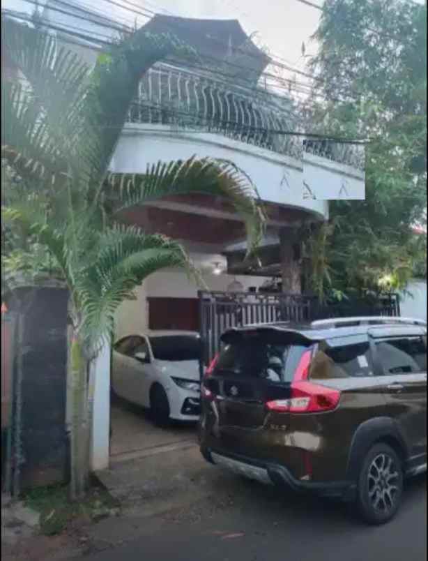 dijual rumah kalibata jakarta selatan 2 lantai nego