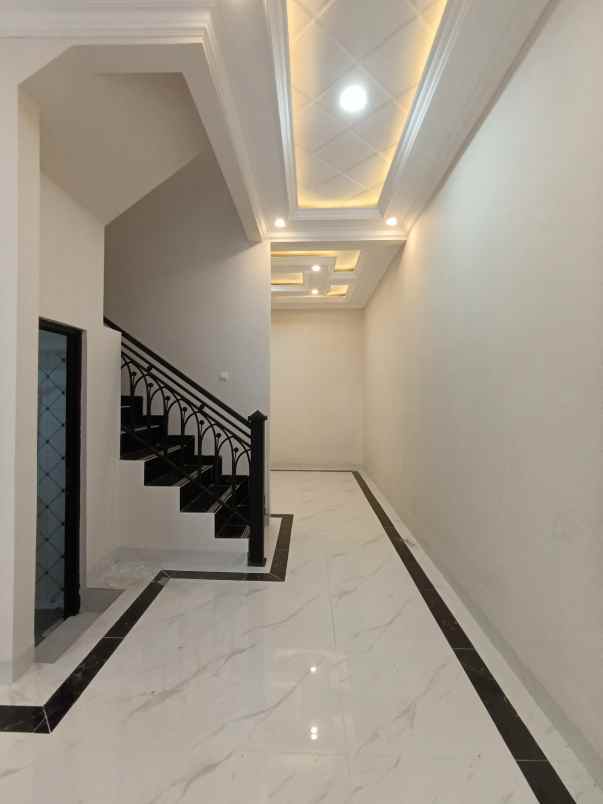 dijual rumah kalimulya 5 menit stasiun