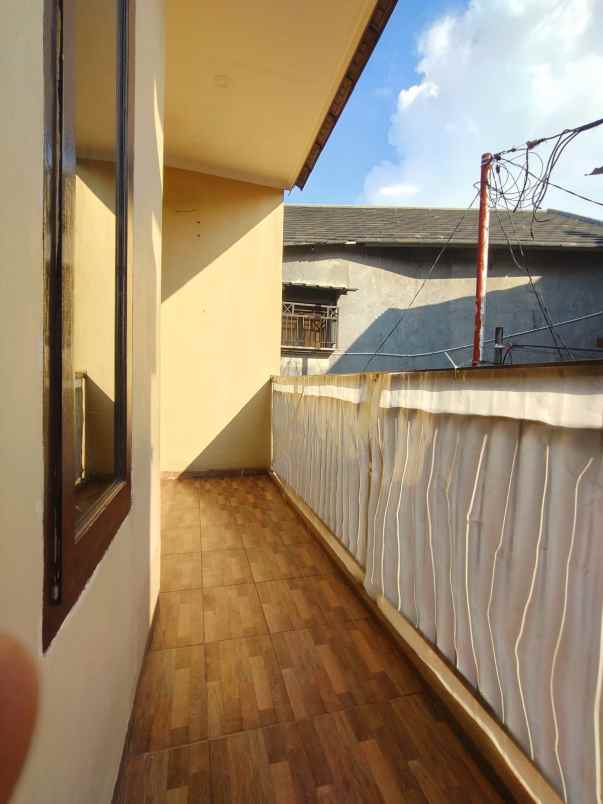 dijual rumah kampung tengah condet jaktim