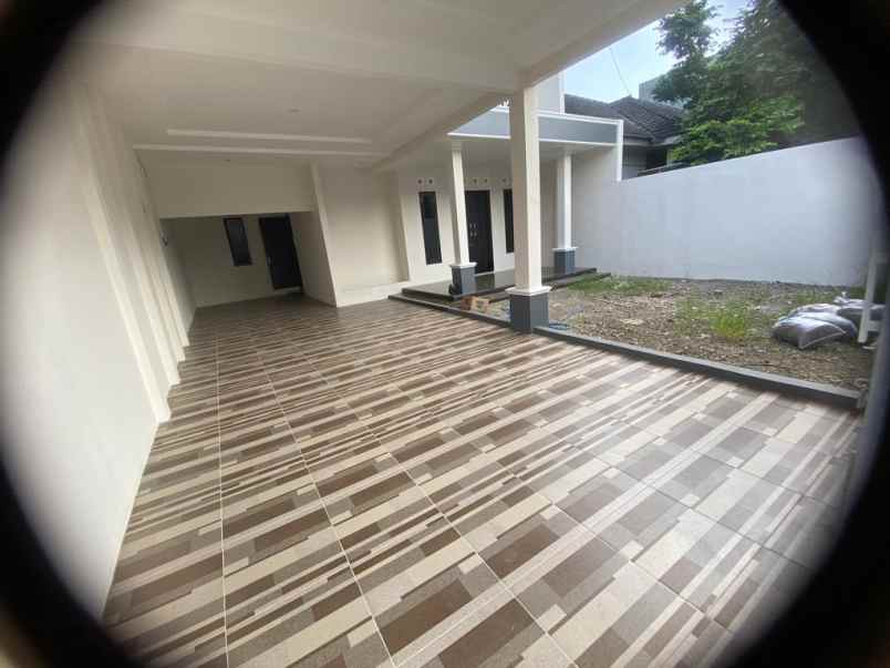 dijual rumah karangklesem