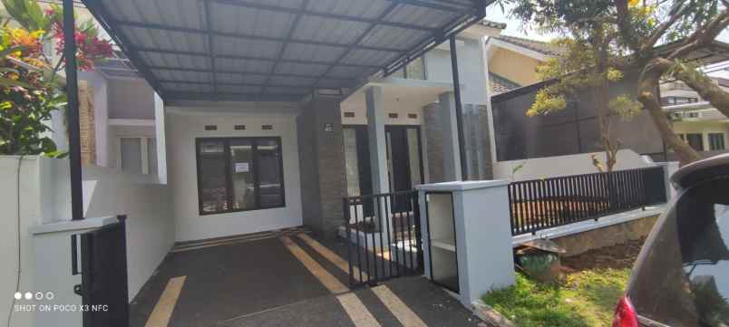 dijual rumah karangwidoro