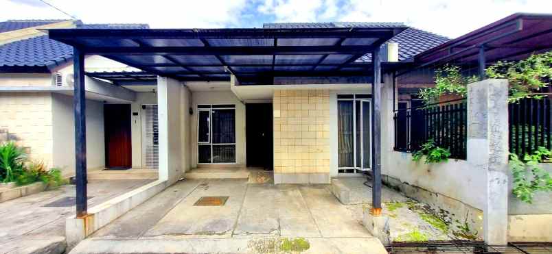 dijual rumah kec bandung kulon kota bandung