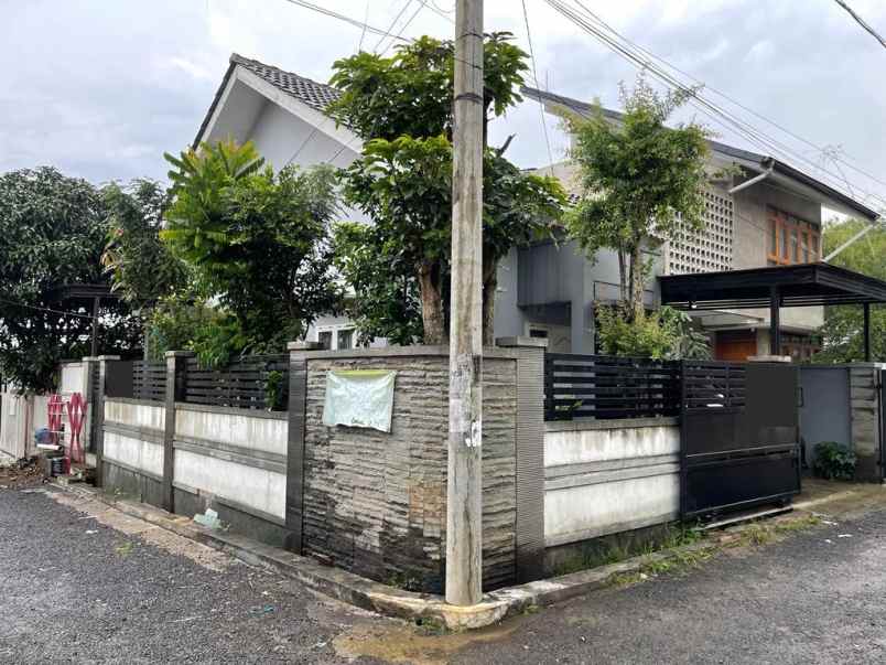 dijual rumah kec parongpong