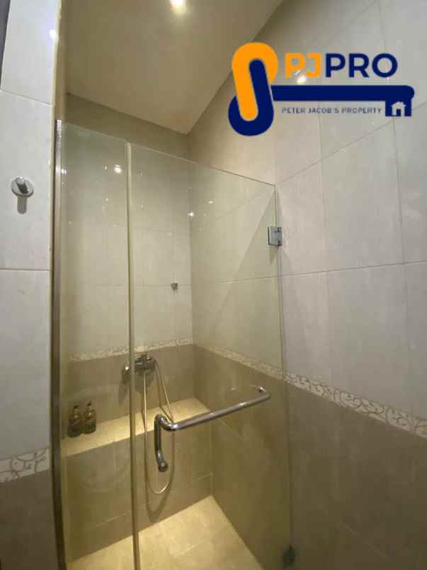 dijual rumah kelapa gading