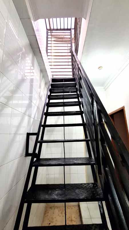 dijual rumah kelapa gading permai