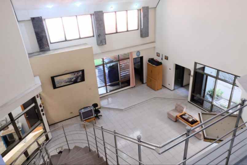 dijual rumah kertajaya indah