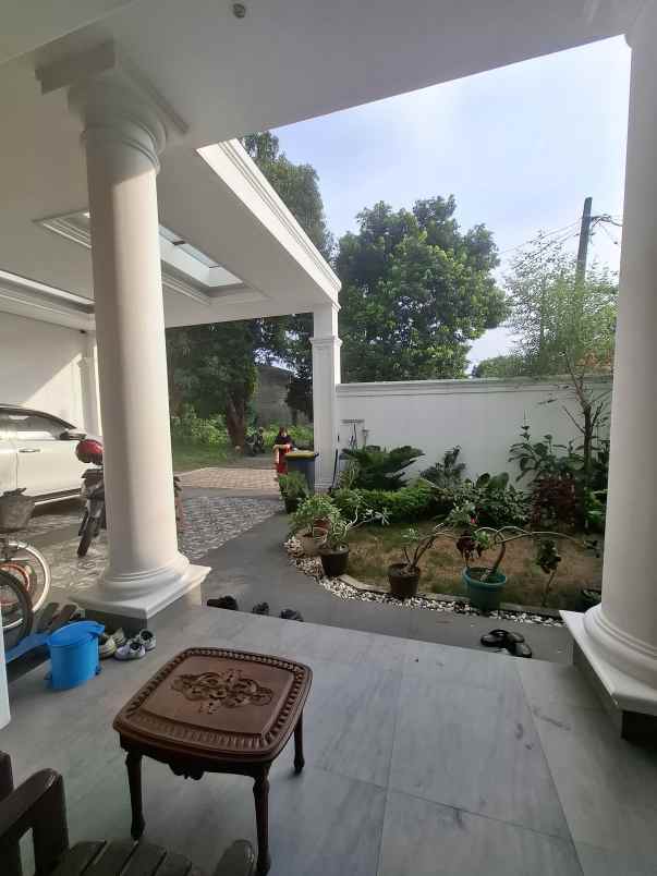 dijual rumah komplek ambarapura kodau