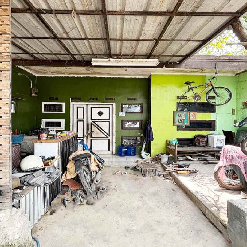 dijual rumah komplek bumi sari indah jl