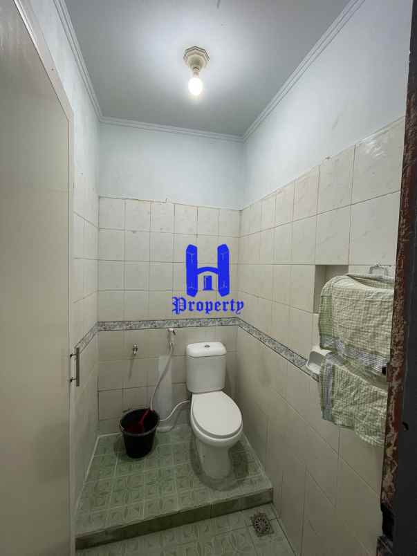 dijual rumah komplek cemara hijau