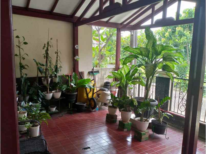 dijual rumah komplek pamulang estate