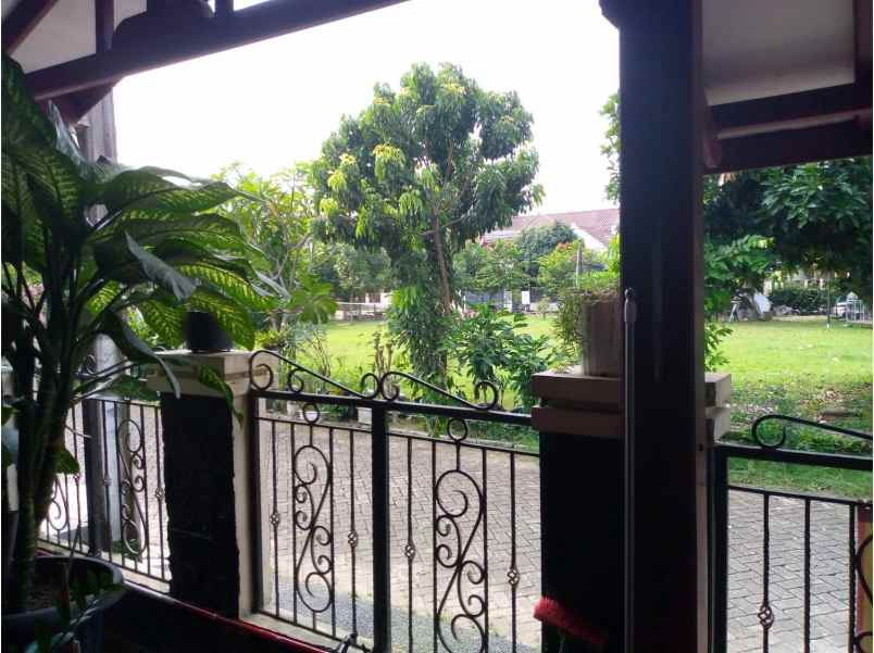 dijual rumah komplek pamulang estate