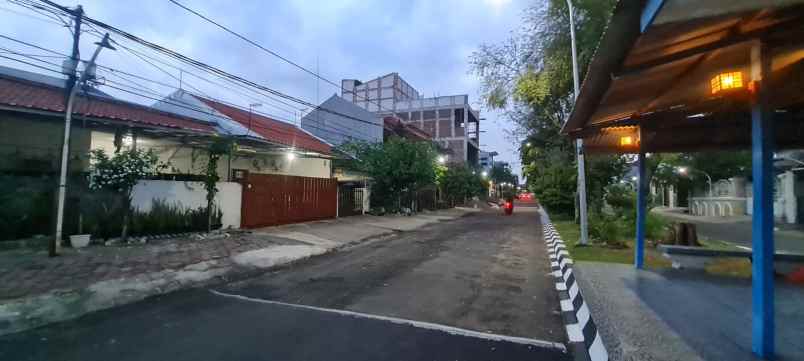 dijual rumah komplek perumahan