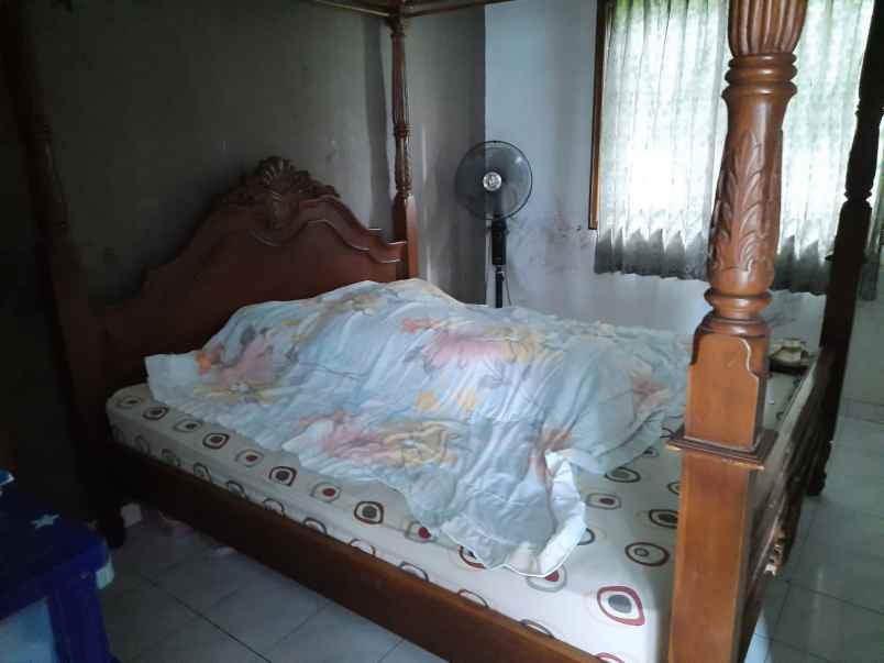 dijual rumah komplek pondok hijau