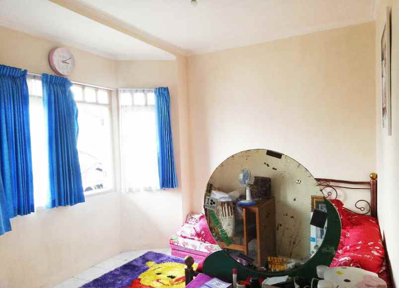 dijual rumah komplek puri cipageran