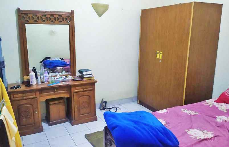 dijual rumah komplek puri cipageran