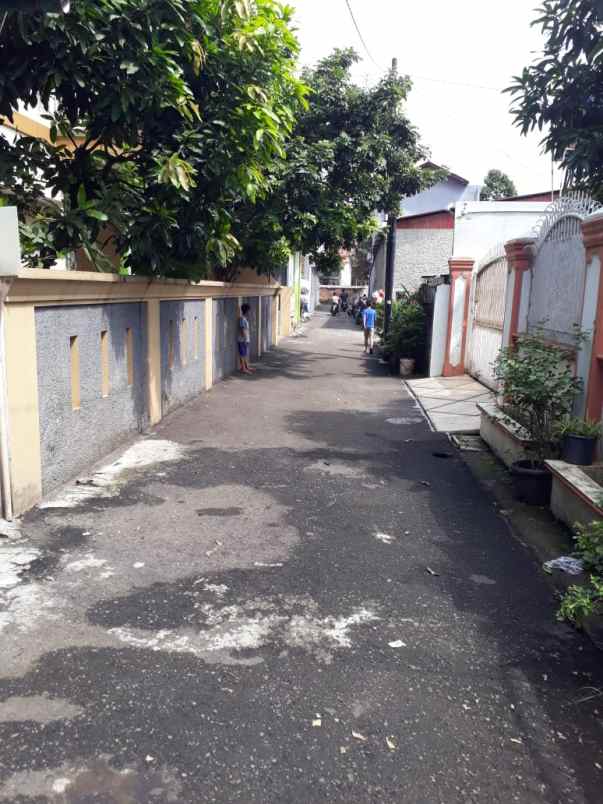 dijual rumah kramat jati