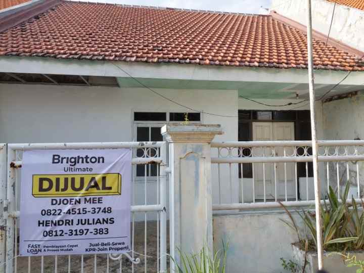 dijual rumah larangan mega asri
