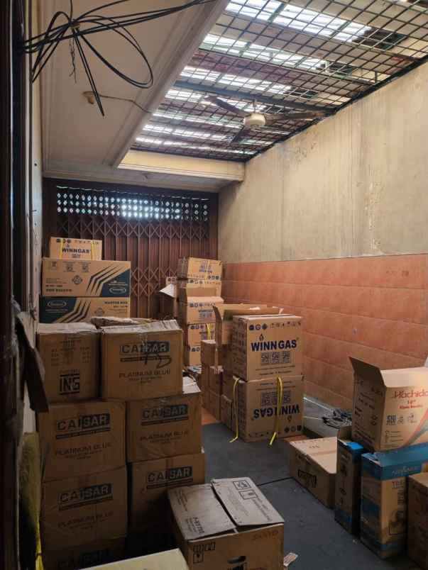dijual rumah lebak timur tambaksari