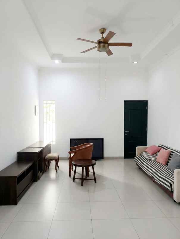 dijual rumah leuwinanggung cibubur depok