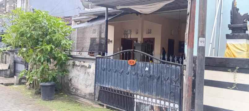 dijual rumah lokasi di jimbaran bawah