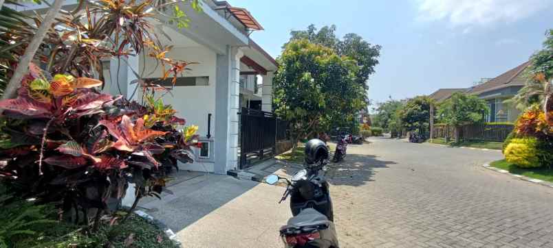 dijual rumah lowokwaru