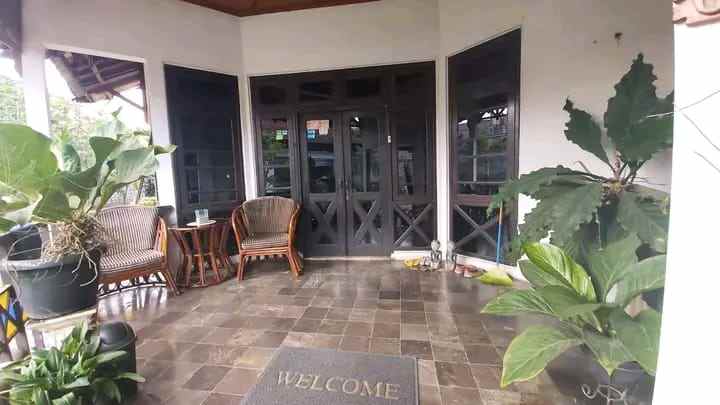 dijual rumah maguwoharjo depok sleman