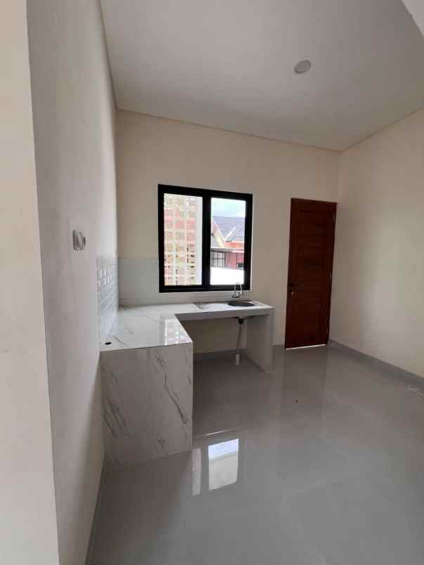 dijual rumah malangrejo