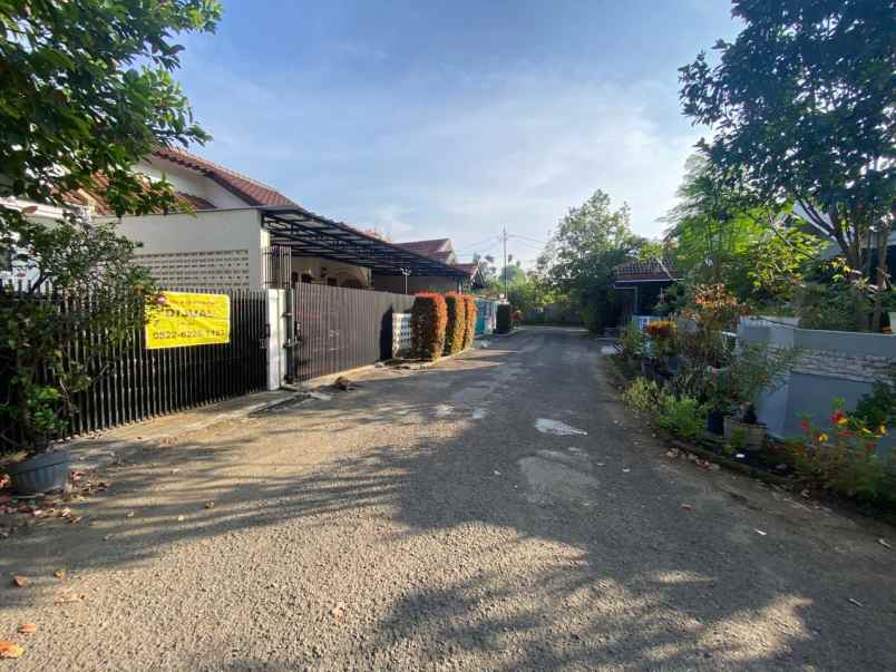 dijual rumah margahayu raya