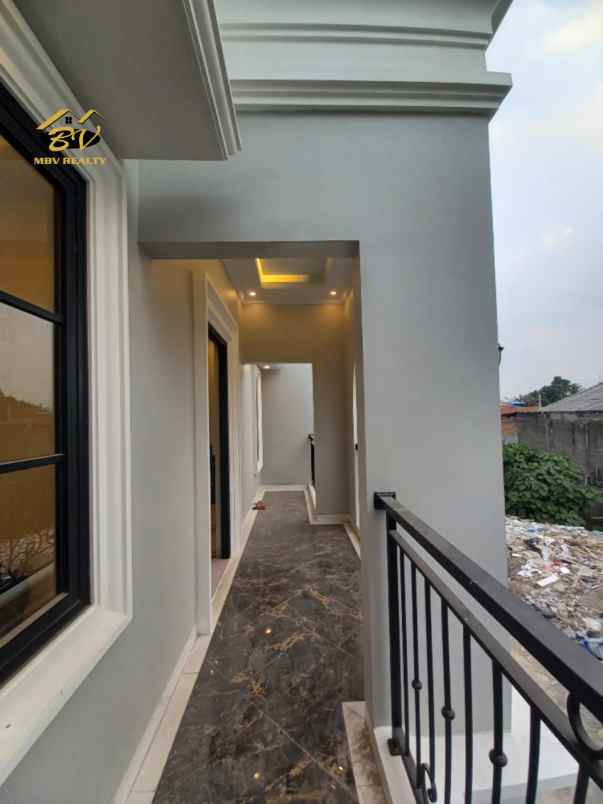 dijual rumah mbv121