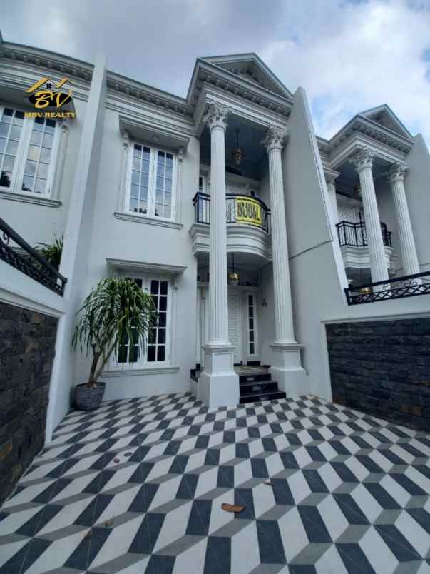 dijual rumah mbv243